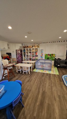 Photo of Fndikyan Ouzounian Family Daycare    THREE BRIGHT S.T.A.R.S - Van Nuys, CA