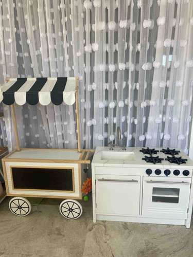 Photo of Flourishing Little Leaders Daycare - Carson, CA