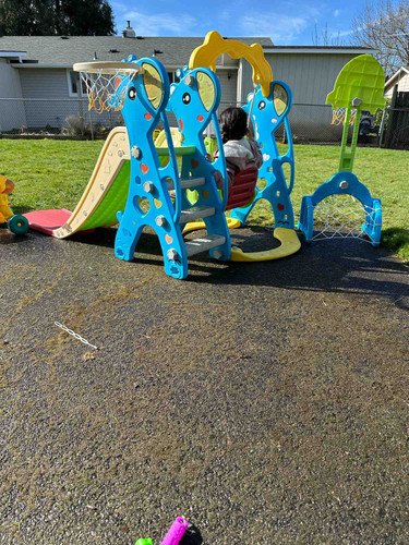 Photo of HAPPY DAYCARE LLC - Salem, OR