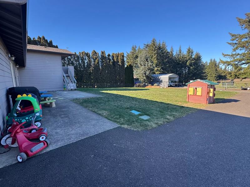 Photo of Bright Beginnings Day School Llc - Oregon City, OR