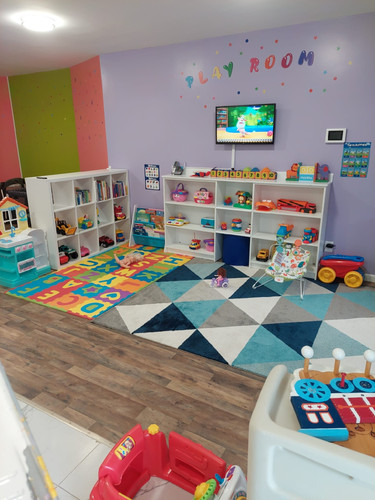 Photo of Vivan Los Niños LLC Daycare - Hempstead, NY