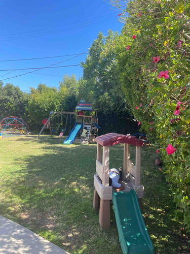 Photo of Green House Day Care Daycare - Van Nuys, CA