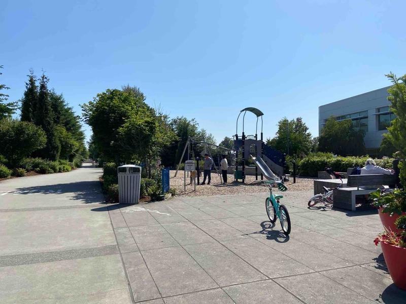 Photo of Lakeview Dragon Bilingual Preschool & Day Care - Kirkland, WA