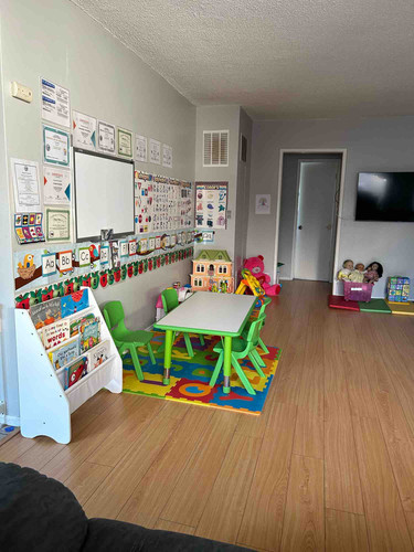 Photo of Gomez Flores And Gonzalez Family Child Care - Los angeles, CA