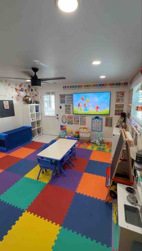 Photo of Mi Pequeno Universo LLC Daycare - Tampa, FL