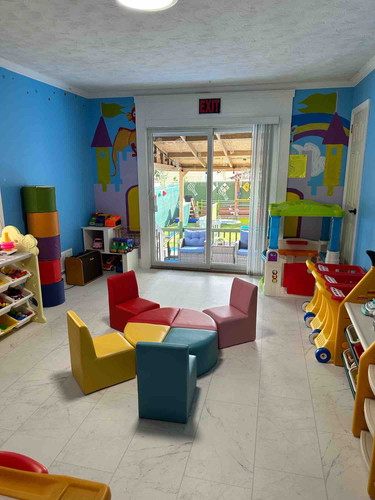 Photo of Zoe Loais Daycare