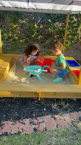 Photo of Em & Er Daycare - Chatsworth, CA