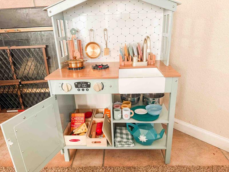 Photo of Leslie&rsquo;s Littles