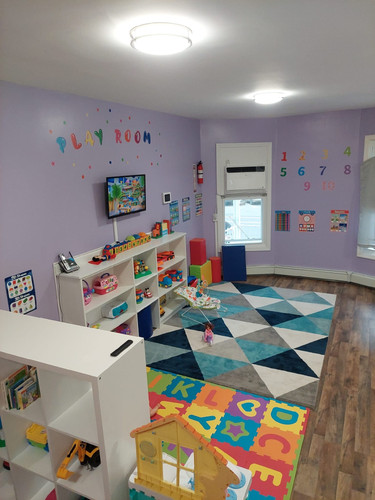 Photo of Vivan Los Niños LLC Daycare - Hempstead, NY