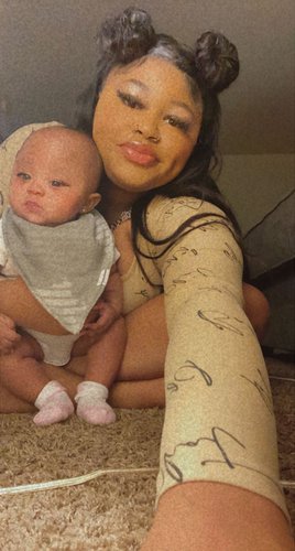 Photo of Azyalee T. - Buffalo, NY