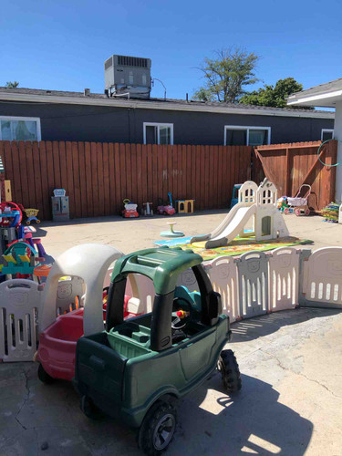 Photo of Darling Daisies Daycare - Longbeach, CA