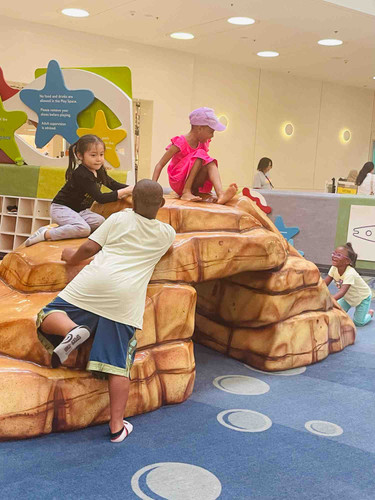 Photo of Sources Des Petits - Los Angeles, CA