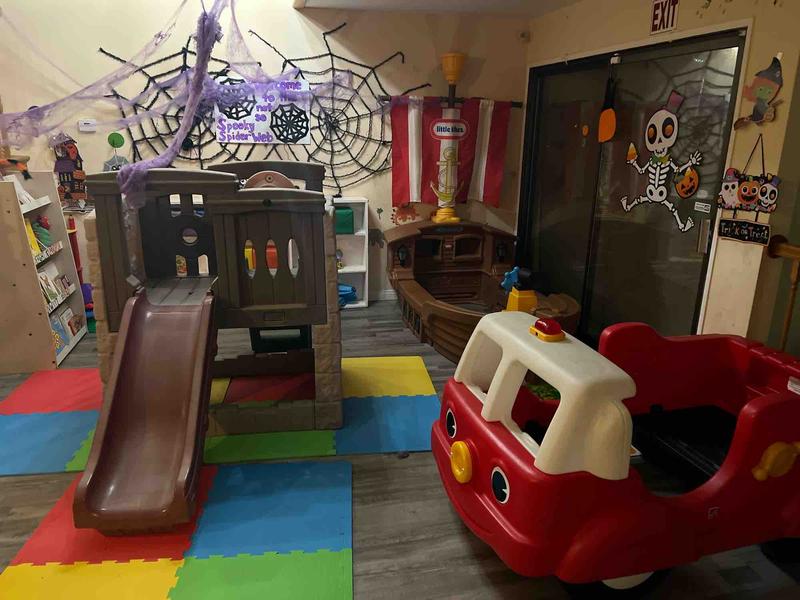 Photo of Royal Play School Daycare - Bakersfield, CA