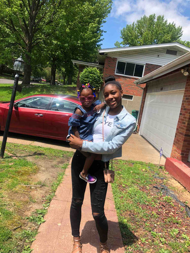 Photo of Destiny J. - Saint Louis, MO