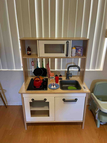 Photo of Mama Zozo Daycare - Burbank, CA