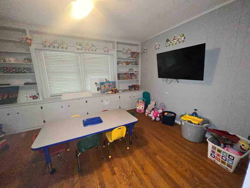 Photo of Gennaye Mayweather Daycare