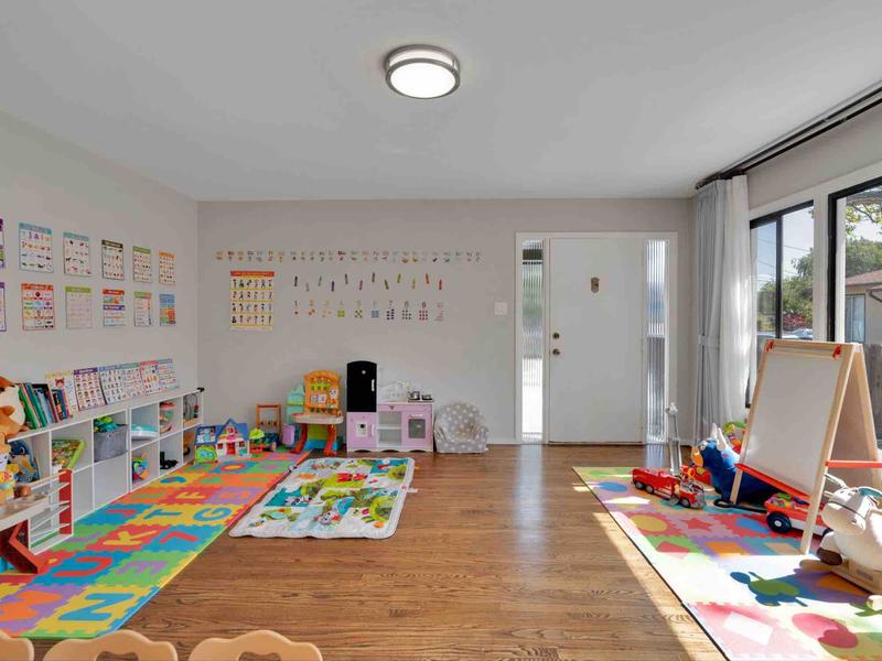 Photo of Little Scholars Bilingual Daycare - San Mateo, CA