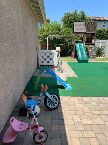 Photo of Little Bloomers Daycare And Learning Center - Lake Balboa, CA