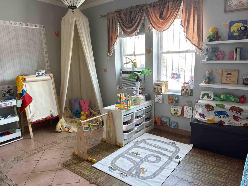 Photo of Pequeños Tesoros Daycare LLC Daycare - Corona, NY