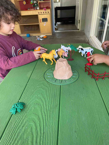 Photo of Green House Day Care Daycare - Van Nuys, CA