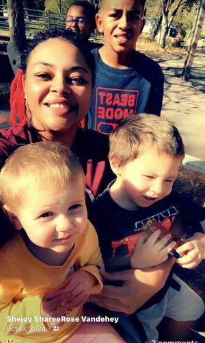 Photo of Sharee V. - Moorhead, MN