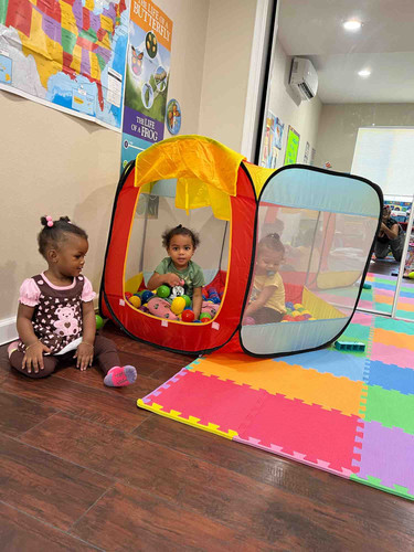 Photo of Dreamy Kids Daycare - Los Angeles, CA