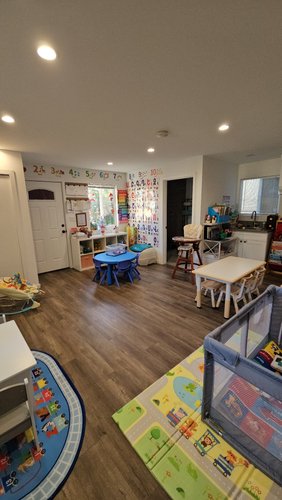 Photo of Fndikyan Ouzounian Family Daycare    THREE BRIGHT S.T.A.R.S - Van Nuys, CA