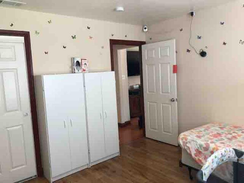 Photo of Escobar Busy Bee 2 Daycare - Los Angeles, CA