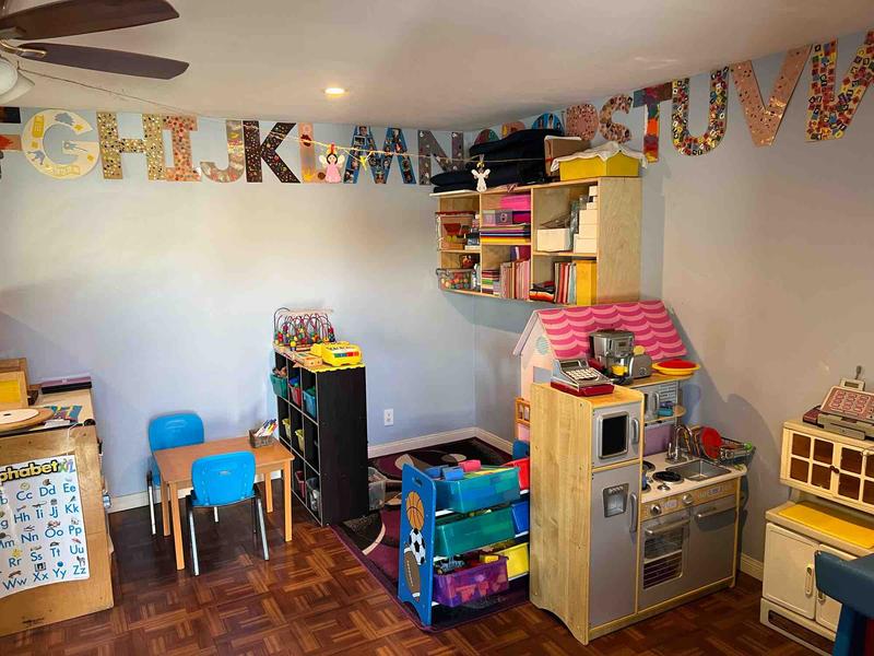 Photo of Peñaloza Family Day Care Daycare - Culver City, CA