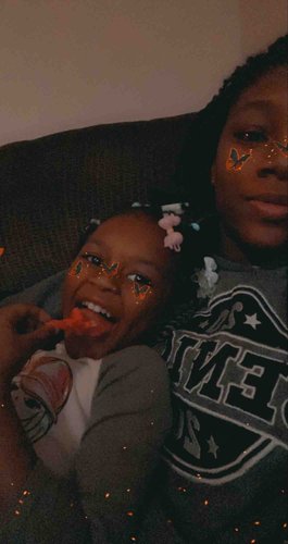 Photo of Destiny J. - Saint Louis, MO