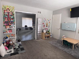 Photo of Madu&rsquo;s Friends